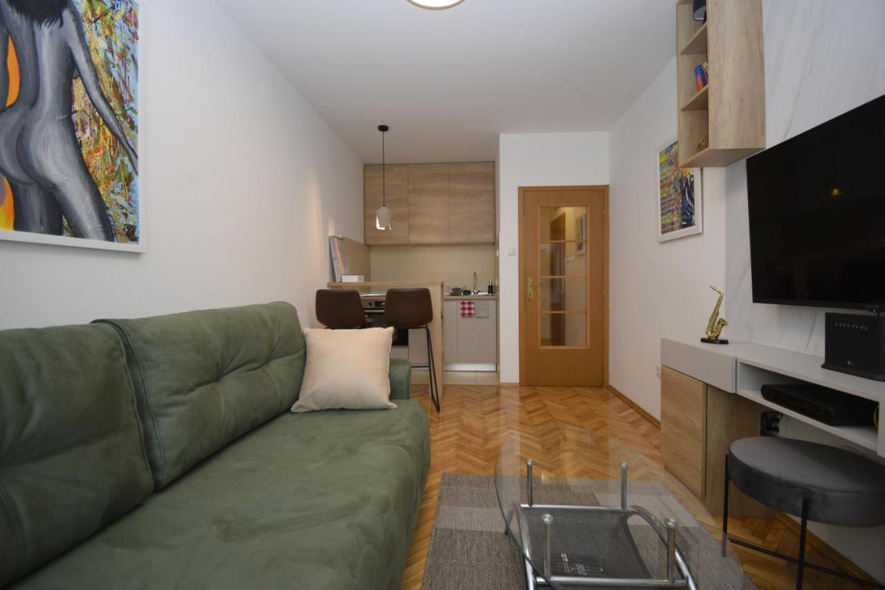 Studio Apartment Art Zone Podgorica Exterior photo